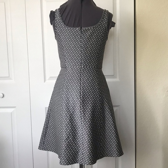 Theory Black and Gray Jacquard Trekana Fit and Flare Skater Dress, Size 2 🔴 - Picture 3 of 4